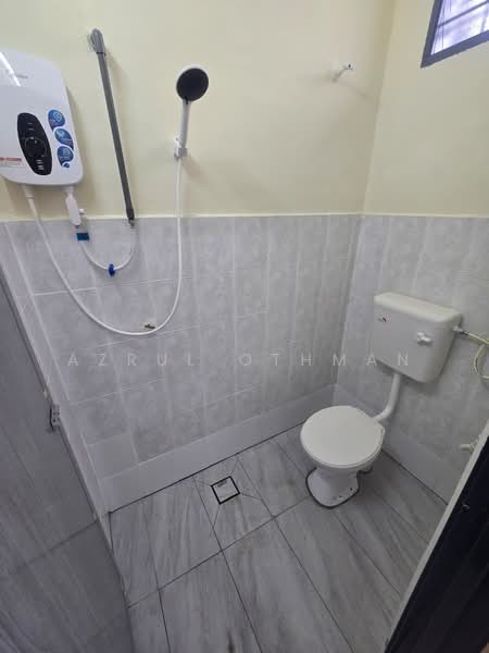 1-storey Terraced House for Sale in Rantau (Negeri Sembilan) - Azrul Othman - Bathroom - PropertyGuru.com.my