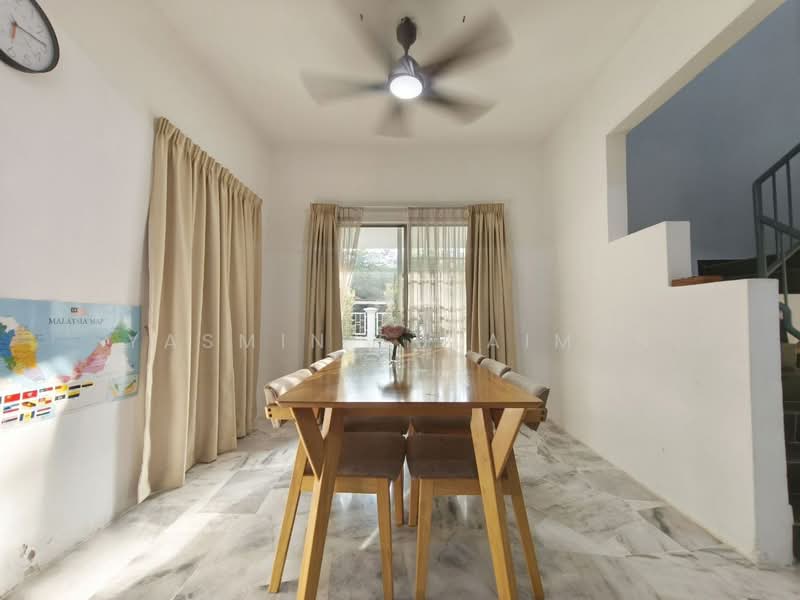 2-storey Terraced House for Sale in Saujana Utama 2 (Ijok) - Yasmin Sulaiman - Dining Room - PropertyGuru.com.my