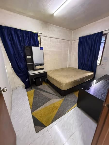 Rumah Flat untuk Dijual di Ketapang Flat - Daniel Yong - Bedroom - PropertyGuru.com.my