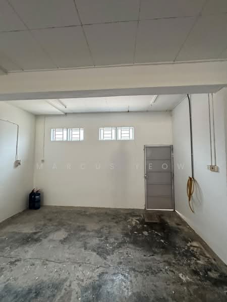 Shop / Office for Rent in Taman Rasah Jaya (Rasah) - Marcus Yeow - Interior - PropertyGuru.com.my