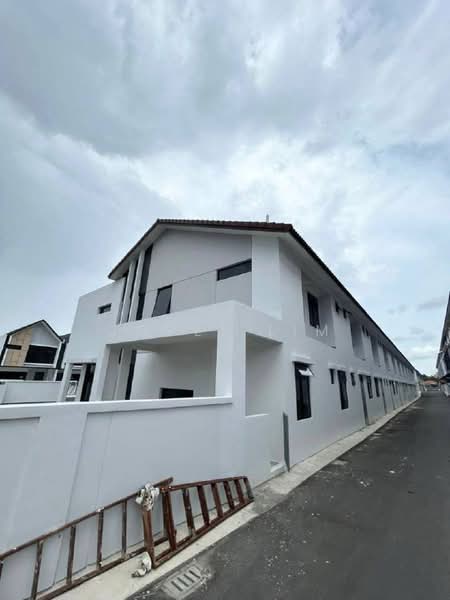 Rumah Teres untuk Dijual di Taman Desa Tebrau (Tebrau) - Jovel Lim - Exterior - PropertyGuru.com.my