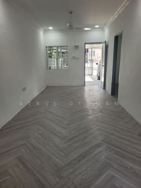 Rumah Teres 1-Tingkat untuk Dijual di Tampin (Negeri Sembilan) - Azrul Othman - Living Room - PropertyGuru.com.my
