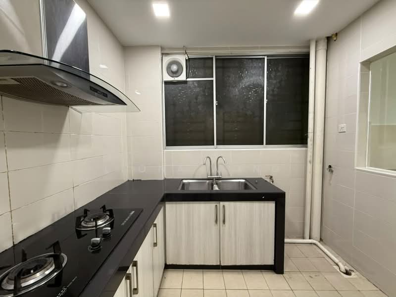 Kondominium untuk Dijual di Kinrara Mas - Leona Wong - Kitchen - PropertyGuru.com.my