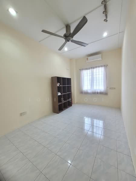 2-storey Terraced House for Sale in Bandar Bukit Tinggi (Klang) - Louise Ooi - PropertyGuru.com.my
