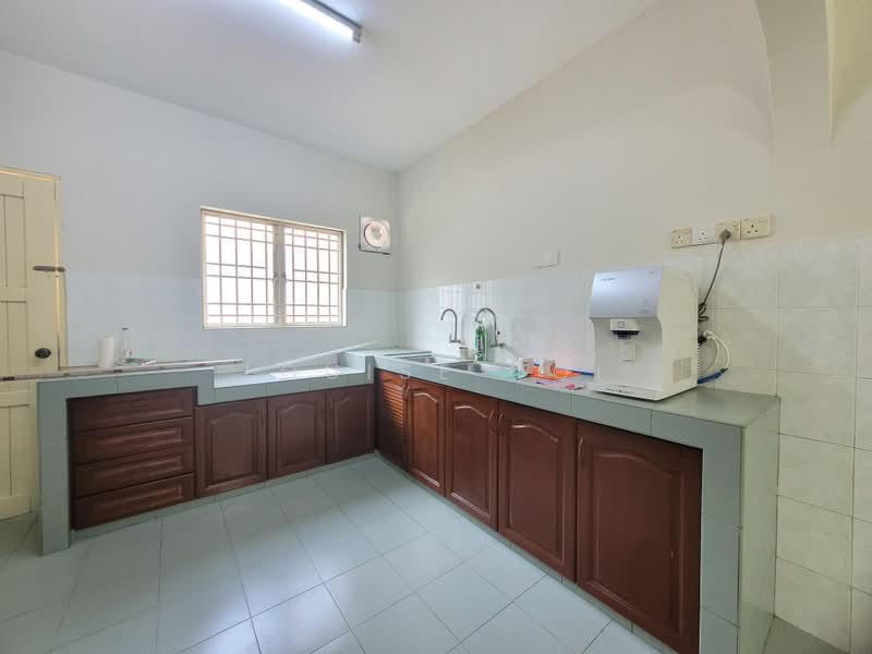 2-storey Terraced House for Sale in Bandar Bukit Tinggi (Klang) - Louise Ooi - PropertyGuru.com.my