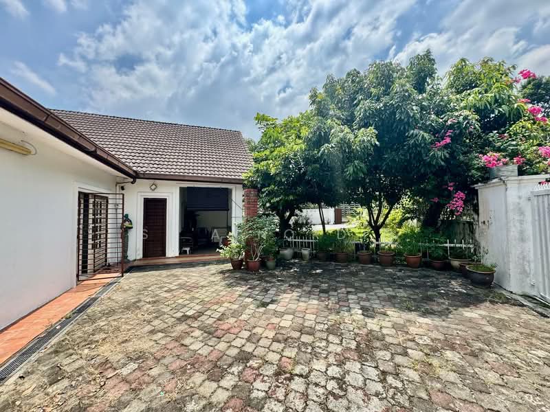 Bungalow House for Sale in Seksyen 12 (Shah Alam) - Sa'a Nordin - Exterior - PropertyGuru.com.my