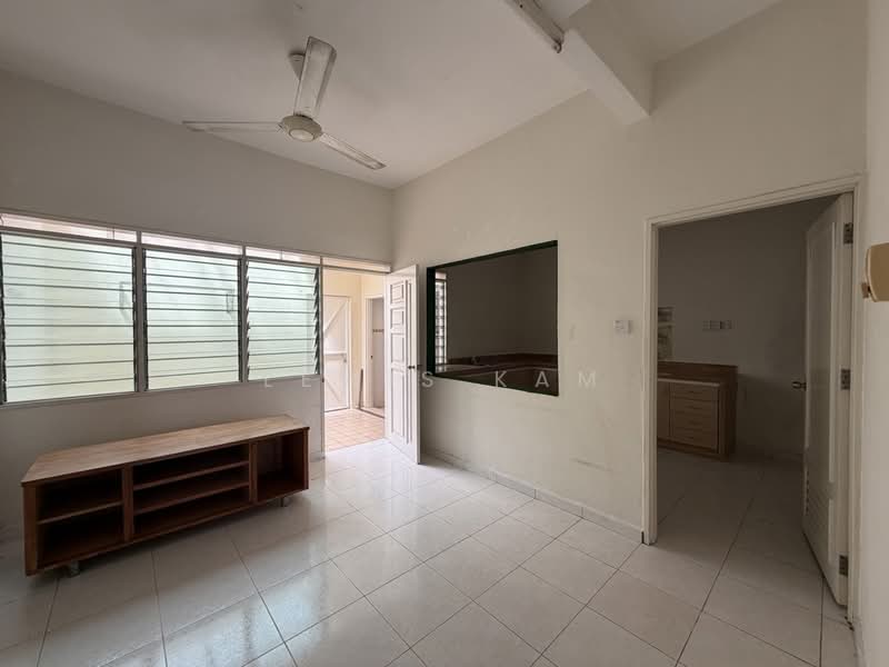 2-storey Terraced House for Sale in Tanjung Bungah (Penang) - Lewis Kam - Living Room - PropertyGuru.com.my
