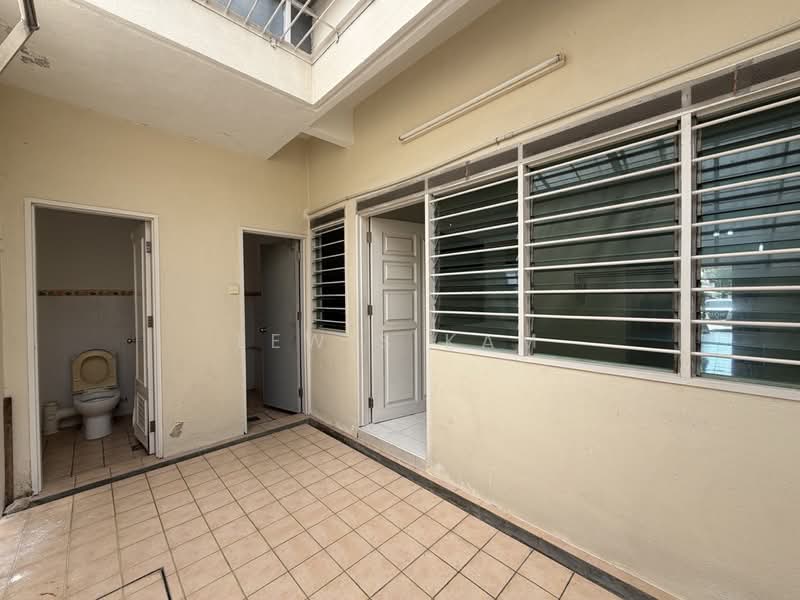 2-storey Terraced House for Sale in Tanjung Bungah (Penang) - Lewis Kam - Bathroom - PropertyGuru.com.my