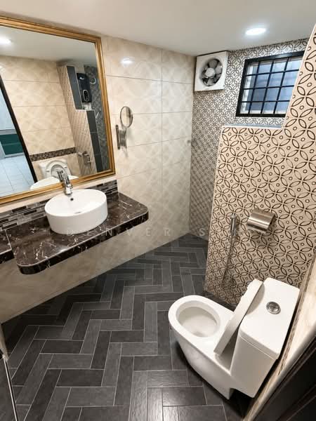 Rumah Teres untuk Dijual di Taman Cuepacs (Cheras) - Denver Sin - Bathroom - PropertyGuru.com.my