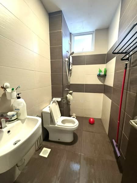 Condominium for Sale at M Condominium @ Larkin - Yucong . - Bathroom - PropertyGuru.com.my
