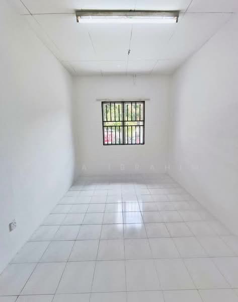 1-storey Terraced House for Sale in Bandar Tasik Kesuma (Beranang) - Hawa Ibrahim - Interior - PropertyGuru.com.my
