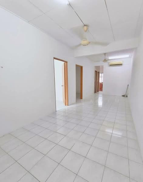1-storey Terraced House for Sale in Bandar Tasik Kesuma (Beranang) - Hawa Ibrahim - Interior - PropertyGuru.com.my
