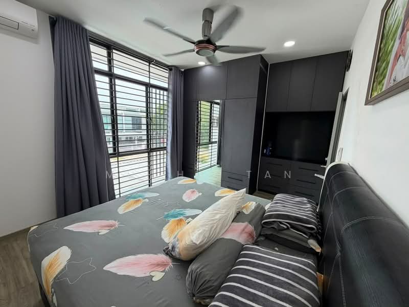 2-storey Terraced House for Sale in Bandar Seri Alam (Masai) - Mui Hui Tan - PropertyGuru.com.my