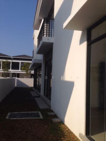 Bungalow House for Sale in Dengkil (Selangor) - Candy Tan - Exterior - PropertyGuru.com.my