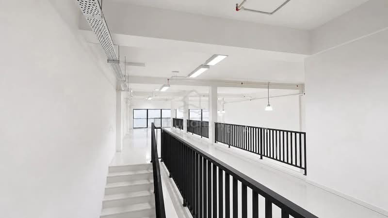Gudang untuk Dijual di Taman Sains Selangor (Kota Damansara) - Alvin Seah - Corridor - PropertyGuru.com.my