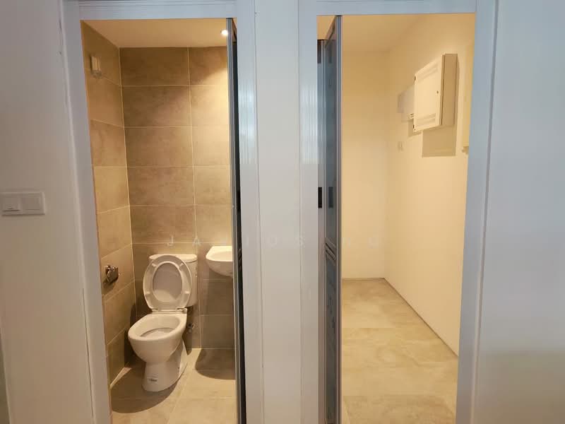 Rumah Bandar untuk Disewa di Fettes Park (Tanjung Tokong) - Javios Ng - Bathroom - PropertyGuru.com.my