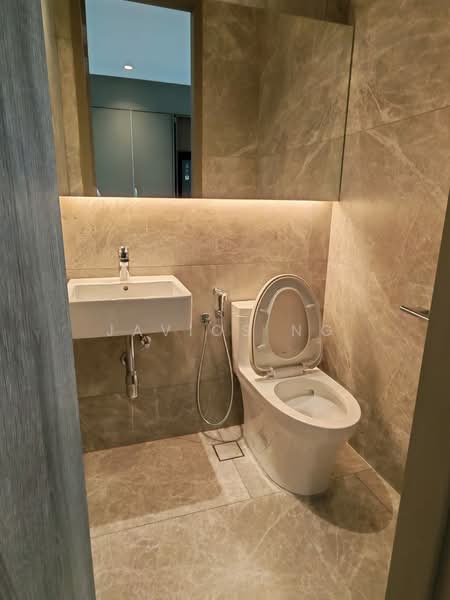 Rumah Bandar untuk Disewa di Fettes Park (Tanjung Tokong) - Javios Ng - Bathroom - PropertyGuru.com.my