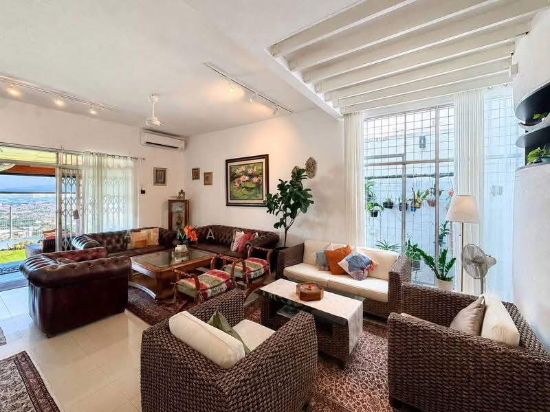 Zero-Lot Bungalow for Sale in Ampang Jaya (Ampang) - Ahmad Fadlee - Living Room - PropertyGuru.com.my