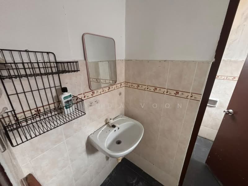 Rumah Teres 2-Tingkat untuk Disewa di Kulai (Johor) - Amanda Voon - Bathroom - PropertyGuru.com.my