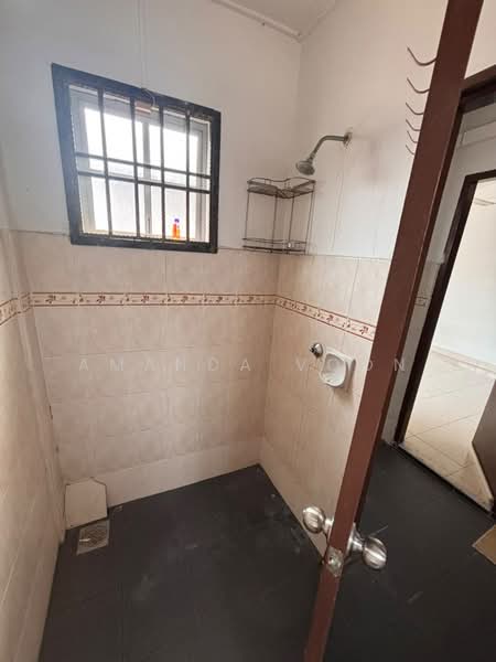 Rumah Teres 2-Tingkat untuk Disewa di Kulai (Johor) - Amanda Voon - Bathroom - PropertyGuru.com.my