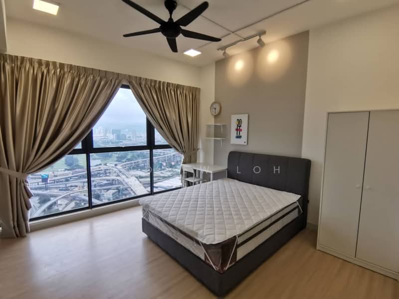 Kediaman Servis untuk Dijual di Continew - Andrew Loh - Bedroom - PropertyGuru.com.my