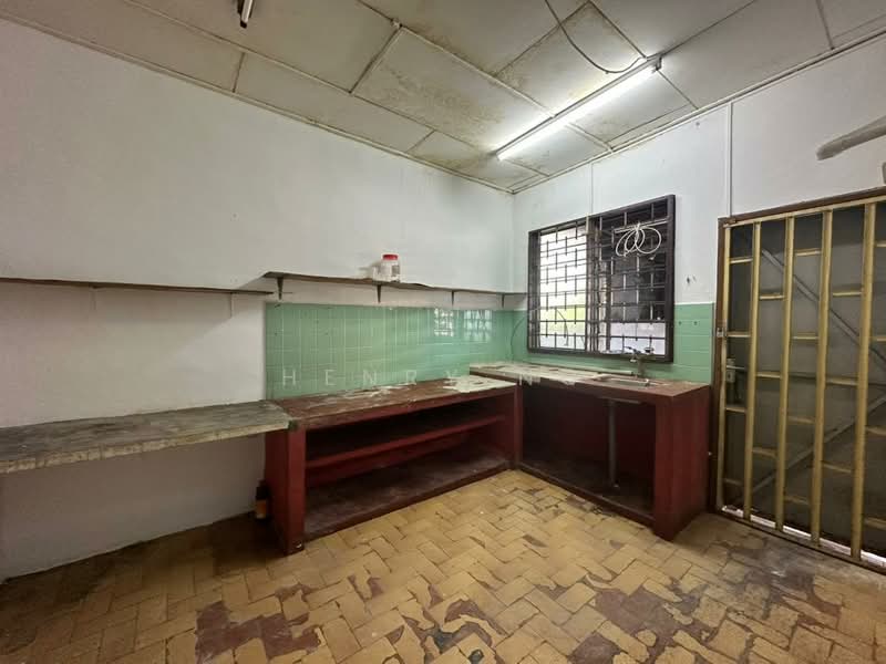 Semi-Detached House for Sale in Sungai Petani (Kedah) - Henry Ng - Kitchen - PropertyGuru.com.my