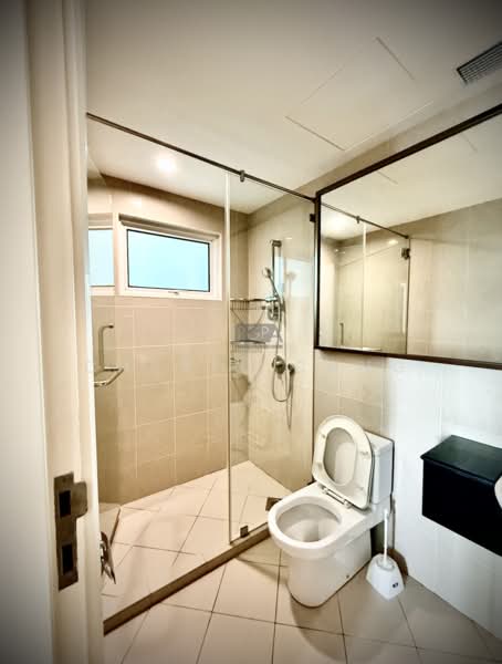 Kondominium untuk Dijual di Mayfair Condominium - Cheryl Chng - Bathroom - PropertyGuru.com.my