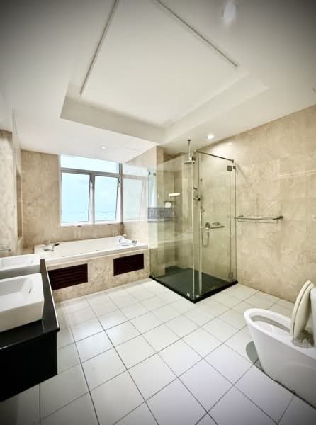 Kondominium untuk Dijual di Mayfair Condominium - Cheryl Chng - Bathroom - PropertyGuru.com.my