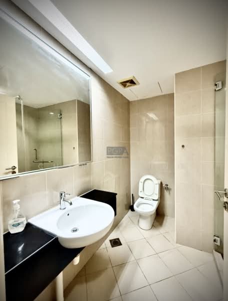 Kondominium untuk Dijual di Mayfair Condominium - Cheryl Chng - Bathroom - PropertyGuru.com.my