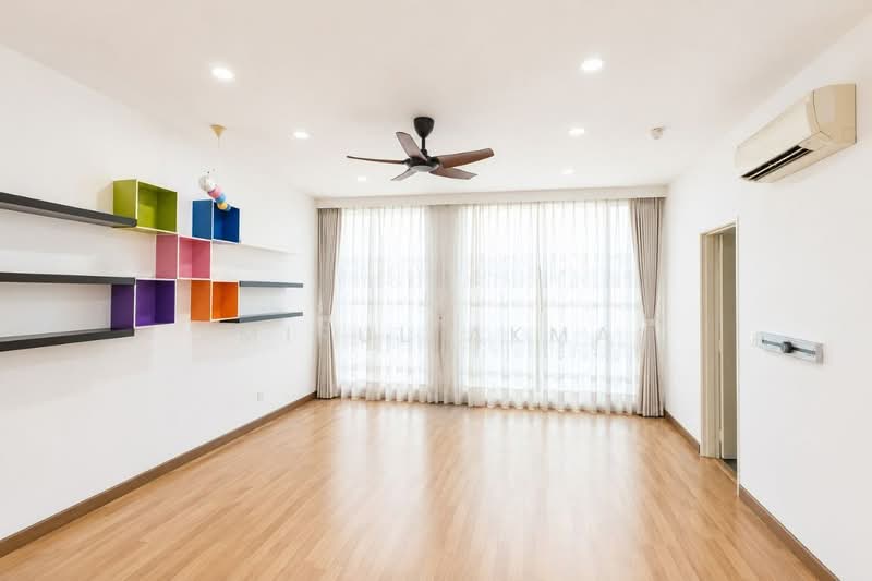 3-storey Terraced House for Rent in Cyberjaya (Selangor) - Amirul Akmal - Living Room - PropertyGuru.com.my