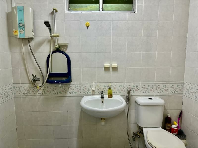 Condominium for Sale at Putra Place Condominium - Simon Ooi - Bathroom - PropertyGuru.com.my