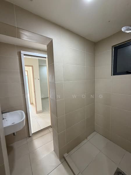 Kediaman Servis untuk Dijual di Maisson - Karyn Wong - Bathroom - PropertyGuru.com.my