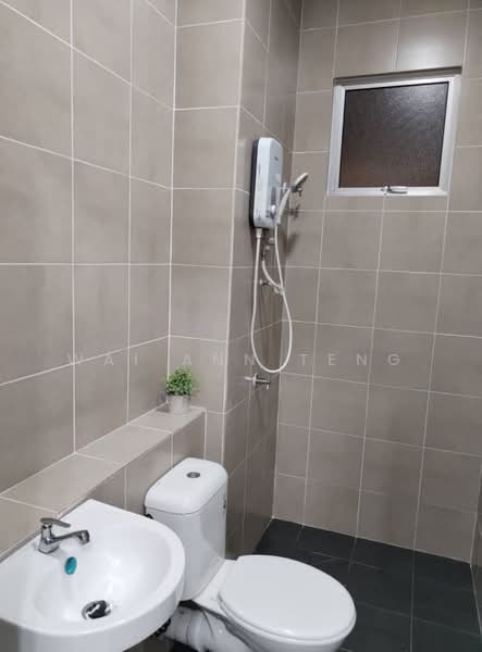 Pangsapuri untuk Dijual di Seri Topaz - Wai Ann Teng - Bathroom - PropertyGuru.com.my