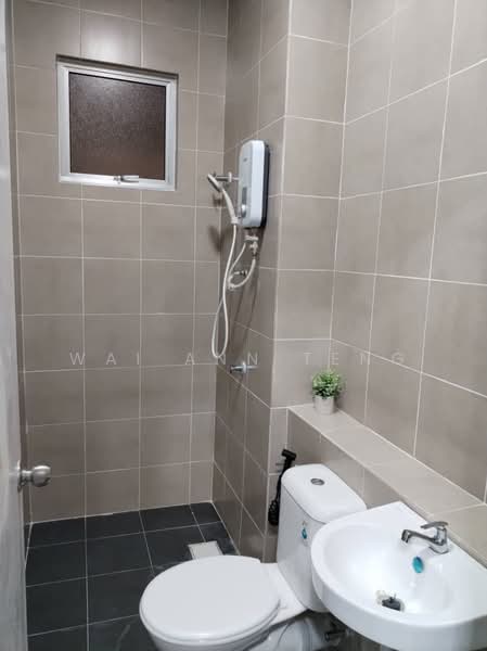 Pangsapuri untuk Dijual di Seri Topaz - Wai Ann Teng - Bathroom - PropertyGuru.com.my