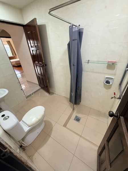 Kondominium untuk Disewa di Putri Indah Condominium - Quinccy Lim - Bathroom - PropertyGuru.com.my