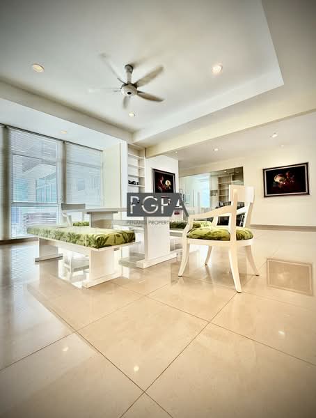 Kondominium untuk Dijual di Mayfair Condominium - Cheryl Chng - Living Room - PropertyGuru.com.my