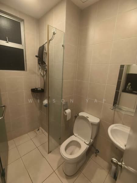 Kediaman Servis untuk Dijual di The Zizz @ Damansara North - Wilson Yap - Bathroom - PropertyGuru.com.my