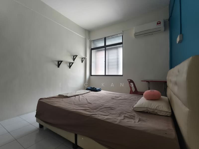 Flat for Rent at Taman Terubong Jaya - Eric Kang - Bedroom - PropertyGuru.com.my