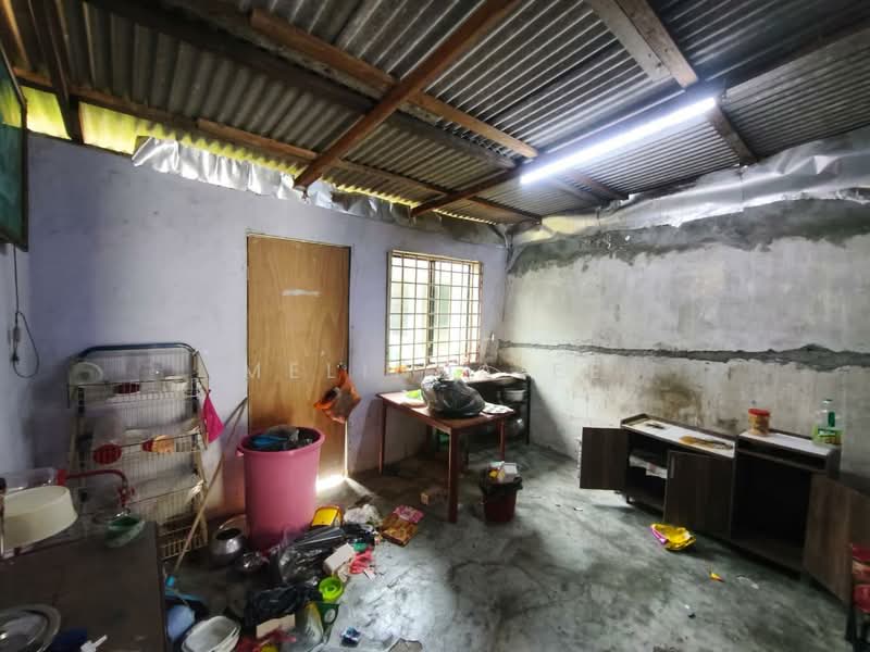 2-storey Terraced House for Sale in Taman Kota Masai (Pasir Gudang) - Melinda Ee - Kitchen - PropertyGuru.com.my