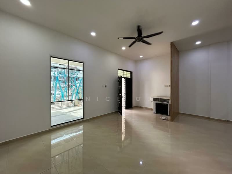 Rumah Teres 3-Tingkat untuk Dijual di Taman Ara (Jelutong) - Janice Ooi - PropertyGuru.com.my