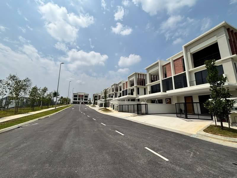 Semi-Detached House for Sale in Bandar Bukit Puchong (Puchong) - Terence Yap - Exterior - PropertyGuru.com.my