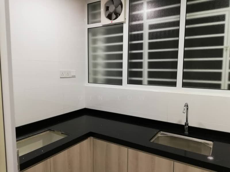 Condominium for Rent at The Holmes 1 - Gin Low - Kitchen - PropertyGuru.com.my