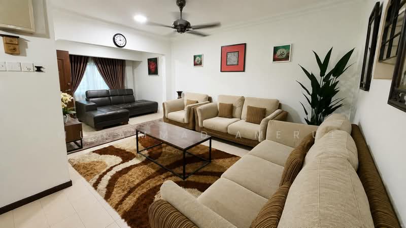 Rumah Teres 2-Tingkat untuk Dijual di Petaling Jaya (Selangor) - Muhammad Amerul - Living Room - PropertyGuru.com.my