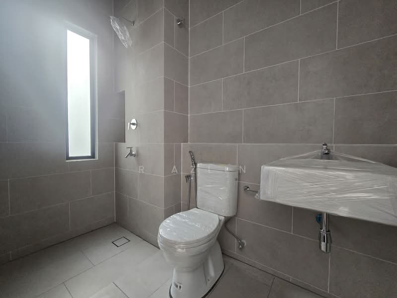 2-storey Terraced House for Sale in Elmina (Shah Alam) - R Azlin - PropertyGuru.com.my