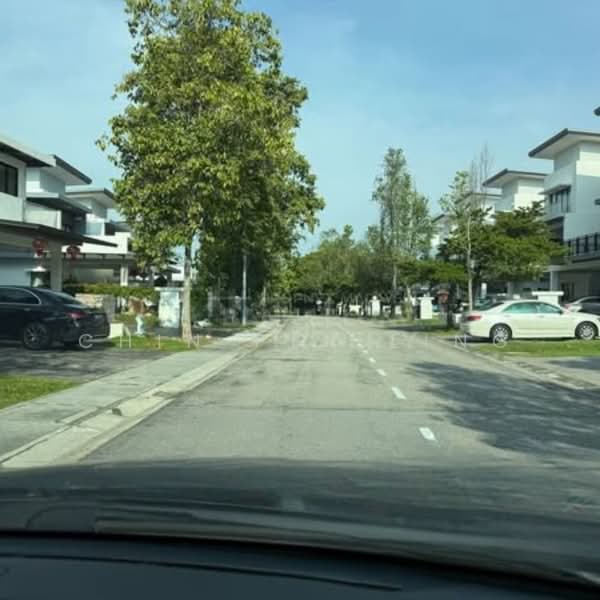 Semi-Detached House for Sale in Jade Hills (Kajang) - Chin Pey Ling - Exterior - PropertyGuru.com.my