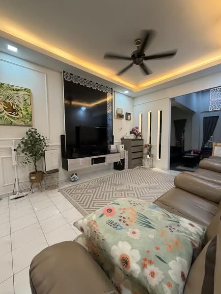 1-storey Terraced House for Sale in Senai (Kulai) - Stella Ng - Living Room - PropertyGuru.com.my