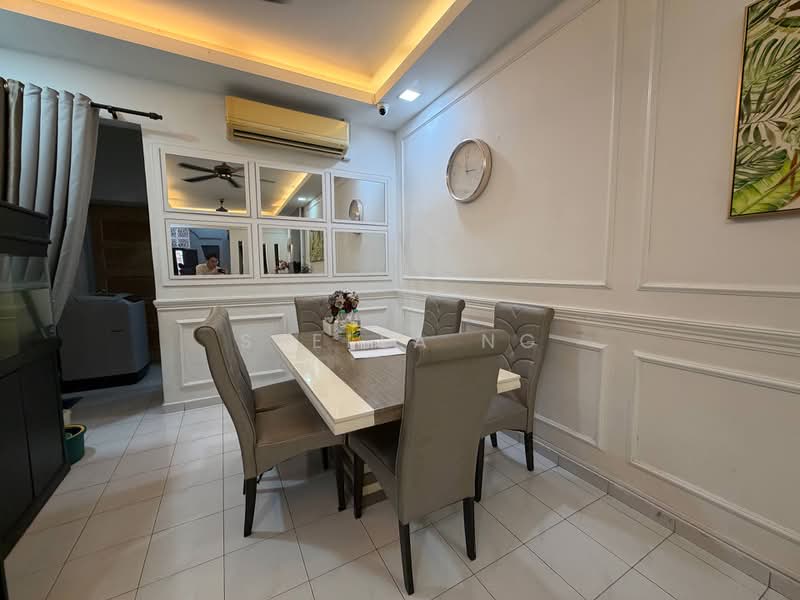 1-storey Terraced House for Sale in Senai (Kulai) - Stella Ng - Dining Room - PropertyGuru.com.my