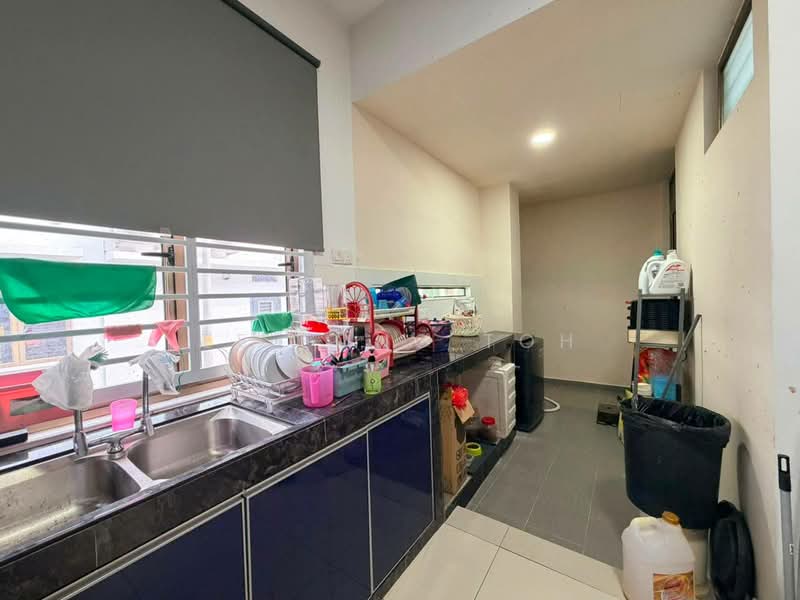 2-storey Terraced House for Sale in Mutiara Rini (Skudai) - Ee Fong Toh - Kitchen - PropertyGuru.com.my