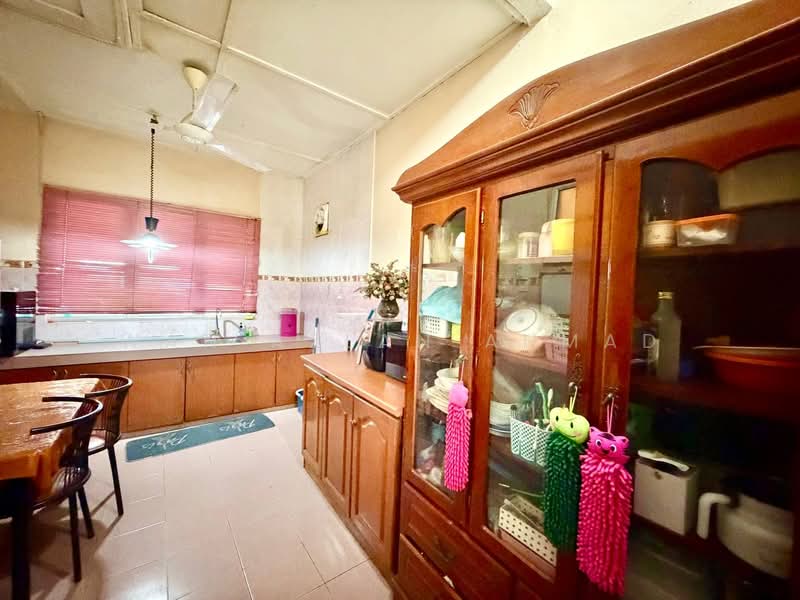 2-storey Terraced House for Sale in Seksyen 1 Bandar Baru Bangi (Bandar Baru Bangi) - Wan Azlan Ahmad - PropertyGuru.com.my