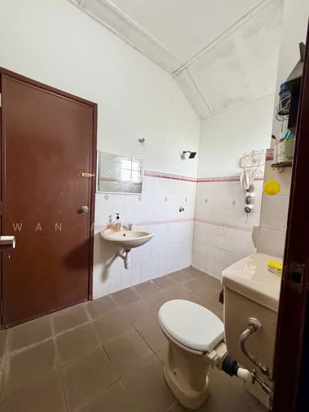 2-storey Terraced House for Sale in Seksyen 1 Bandar Baru Bangi (Bandar Baru Bangi) - Wan Azlan Ahmad - PropertyGuru.com.my